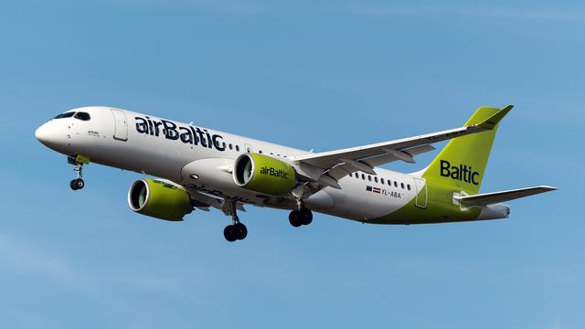 YL-ABA::airBaltic